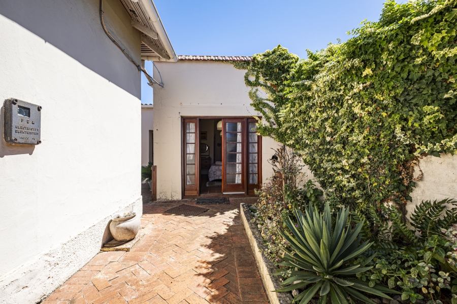 4 Bedroom Property for Sale in Summerstrand Eastern Cape